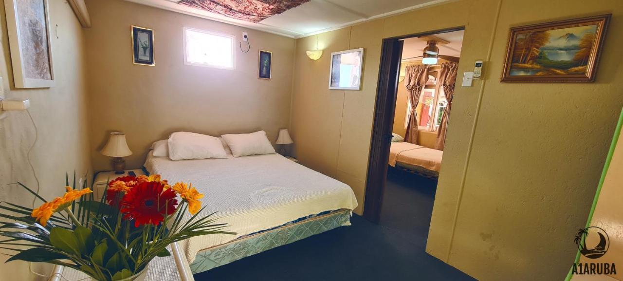 A1 Apartments Aruba Oranjestad Eksteriør billede
