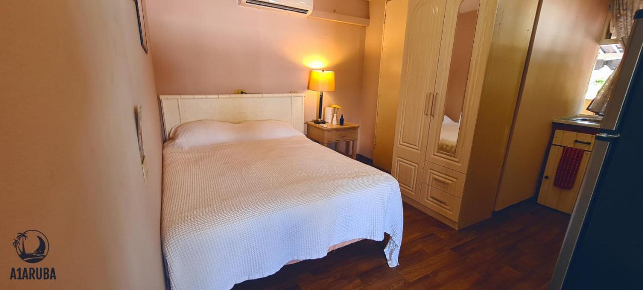 A1 Apartments Aruba Oranjestad Eksteriør billede