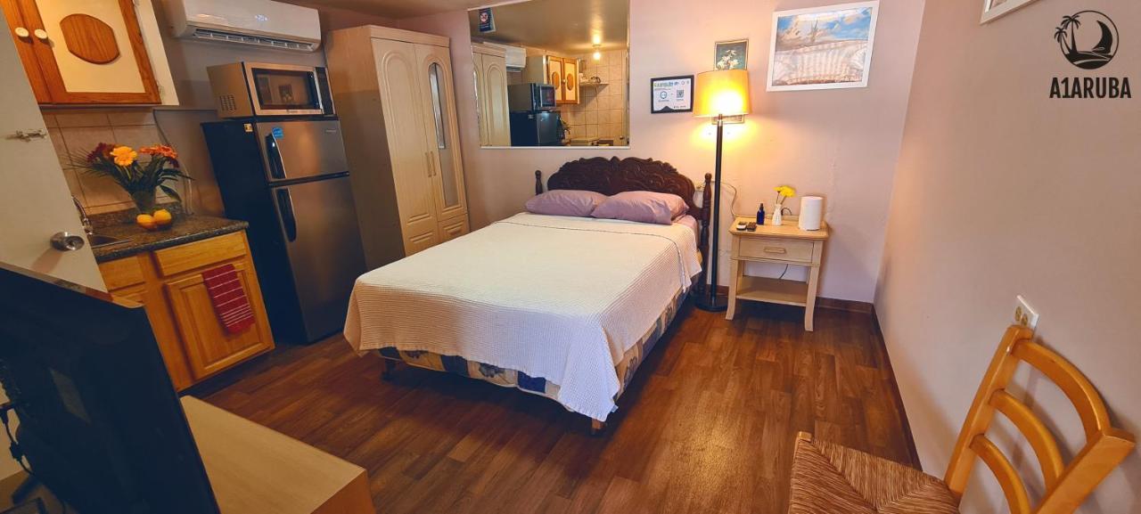 A1 Apartments Aruba Oranjestad Eksteriør billede