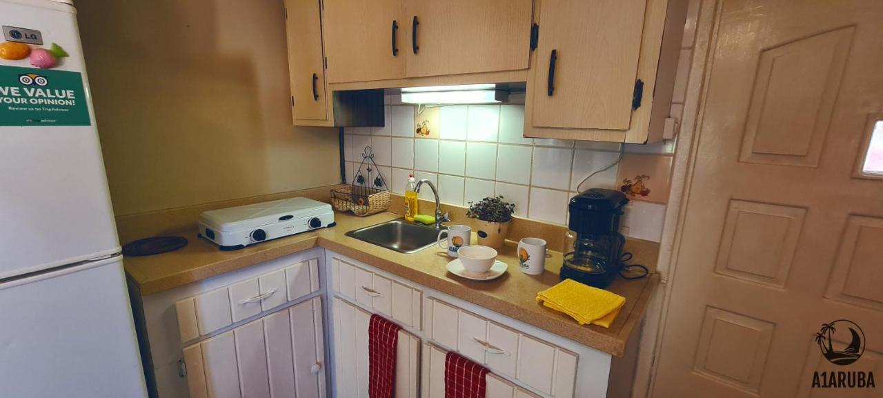 A1 Apartments Aruba Oranjestad Eksteriør billede