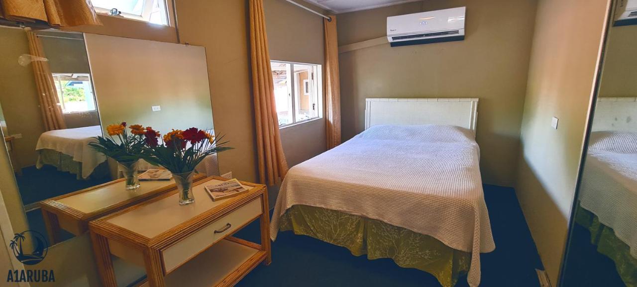 A1 Apartments Aruba Oranjestad Eksteriør billede