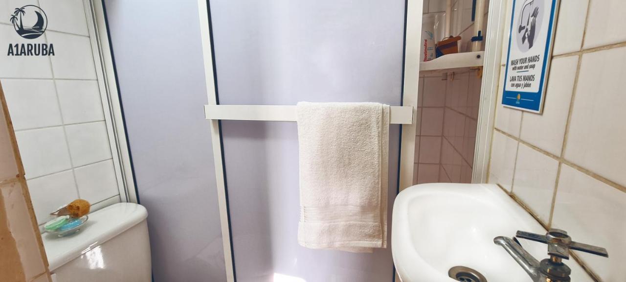 A1 Apartments Aruba Oranjestad Eksteriør billede