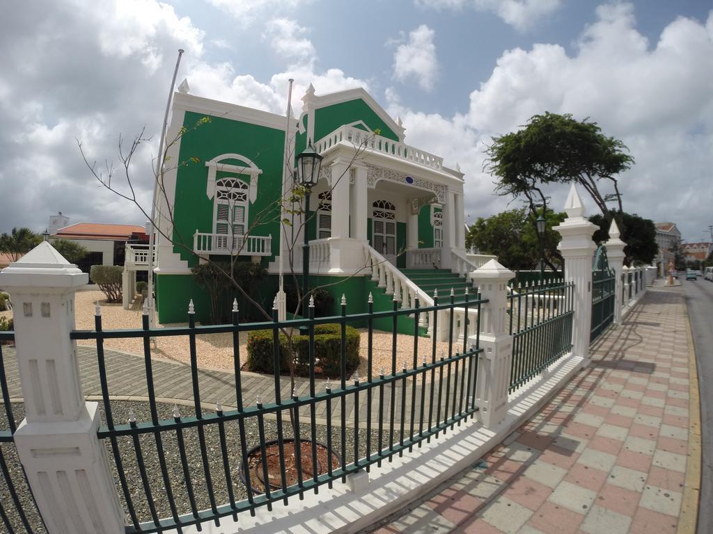 A1 Apartments Aruba Oranjestad Eksteriør billede