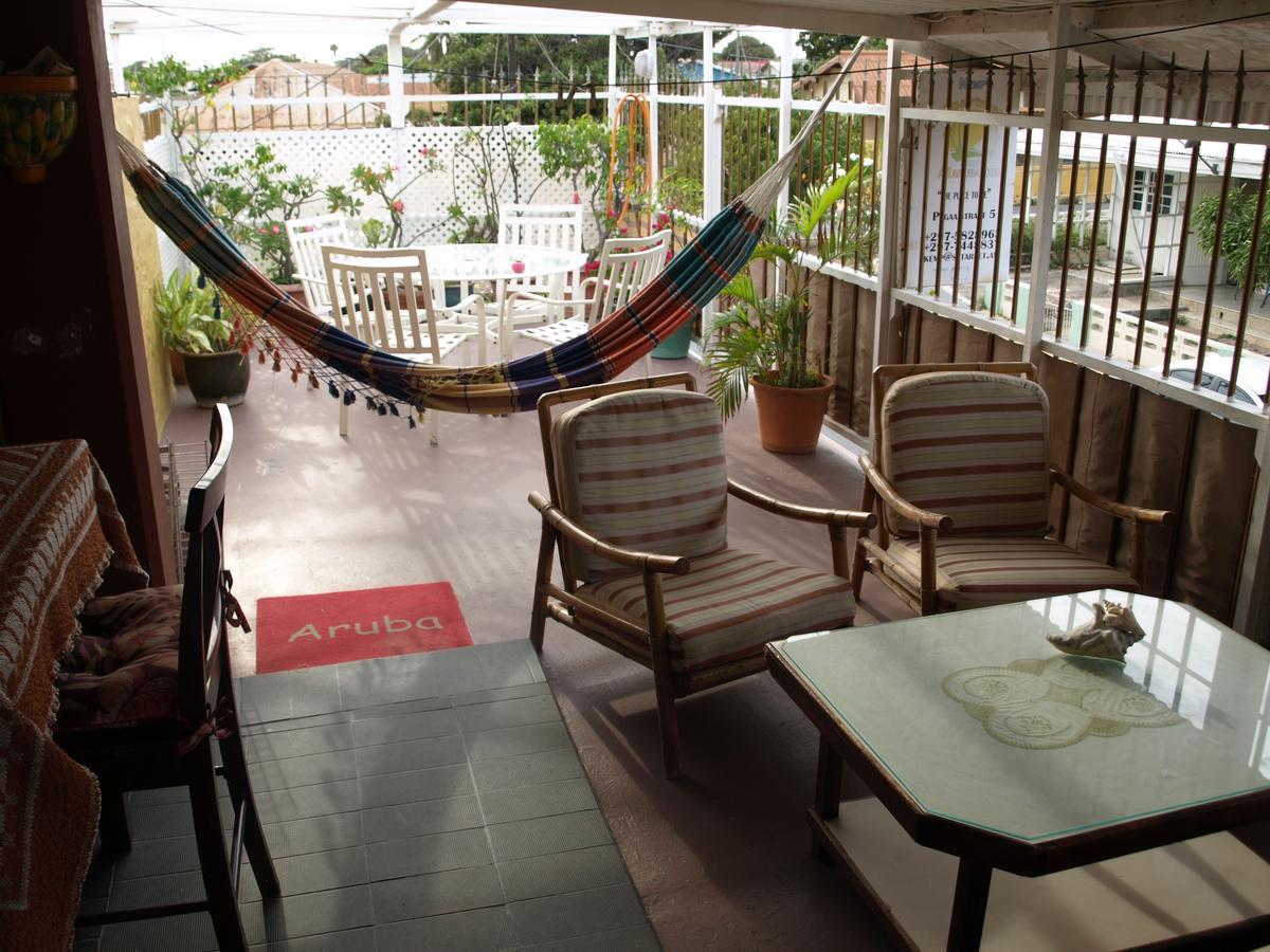 A1 Apartments Aruba Oranjestad Eksteriør billede
